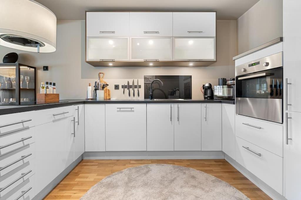Aurora Luxury Apartment 特罗姆瑟 外观 照片